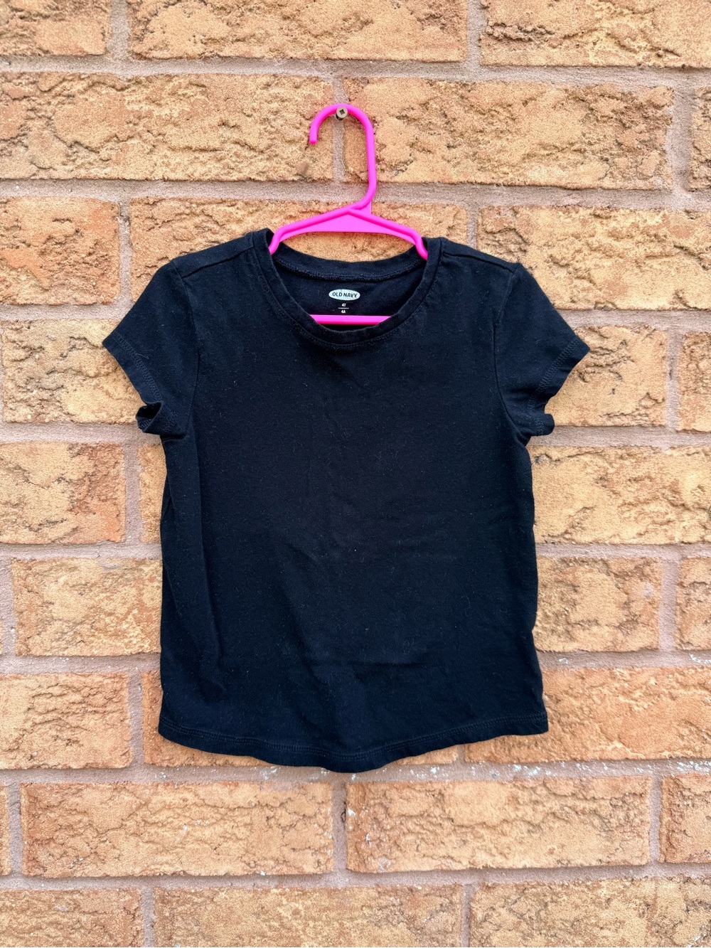 10/$25 • Old Navy Black Cotton T-Shirt